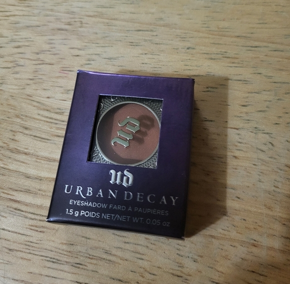 Urban Decay Riff  Discontinued Eye Shadow  Sealed - Picture 3 of 6